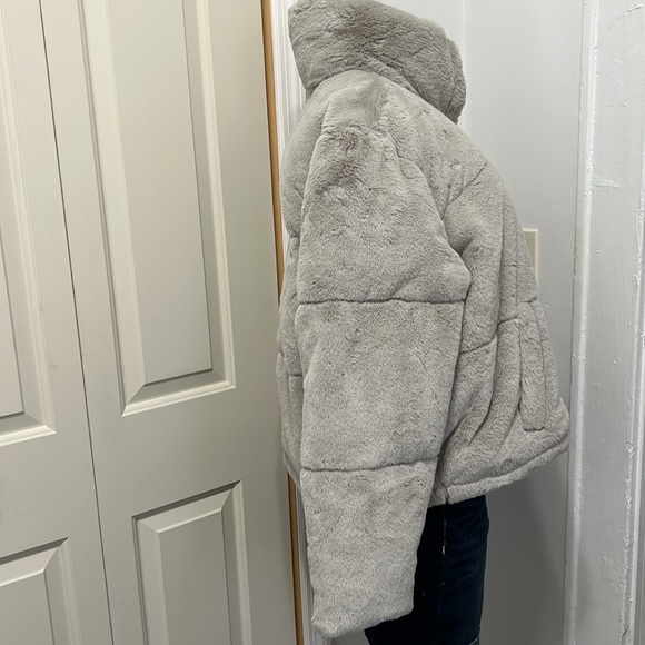 NEW ABERCROMBIE & FITCH MINI PUFFER JACKET & COAT AND TWO POCKET - Picture 9 of 15